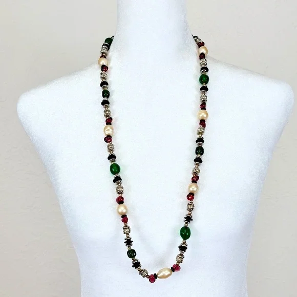 Vintage Chanel Gripoix Red Green Glass Bead Faux Pearl & Rhinestone Necklace - Picture 2 of 16